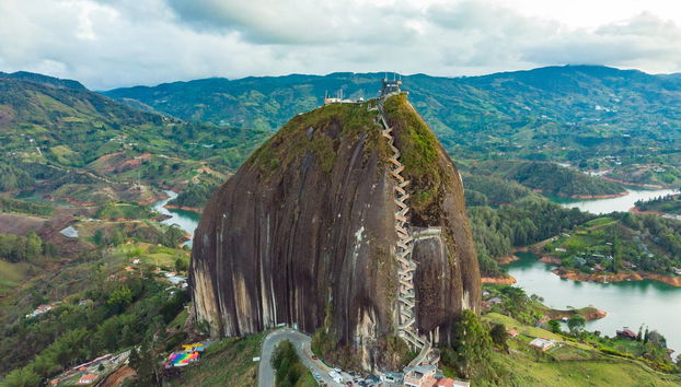 Passeio de lancha pela represa de Guatapé com churrasco - Foto 5