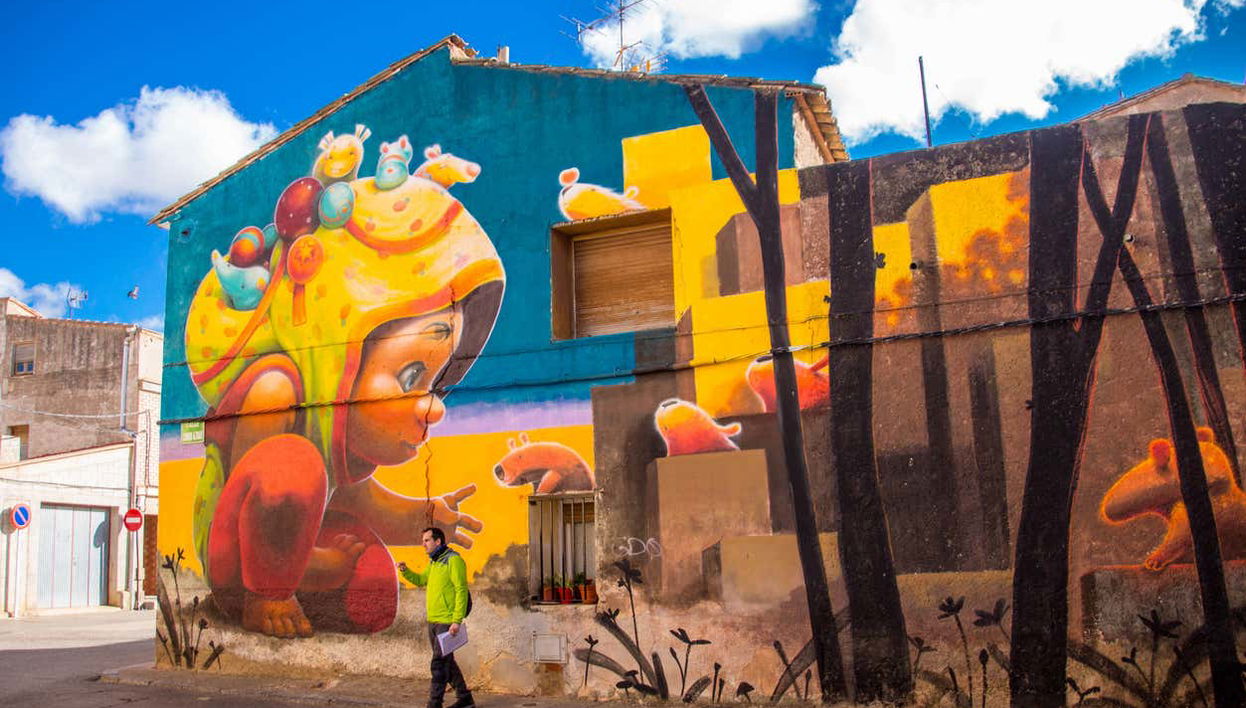 Tour del arte urbano por Alfamén - Foto 1
