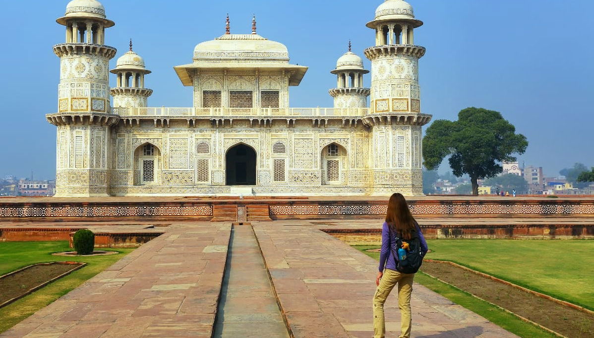 Tour privado por el jardín Mehtab Bagh y mausoleo Itimad-ud-Daulah - Foto 1