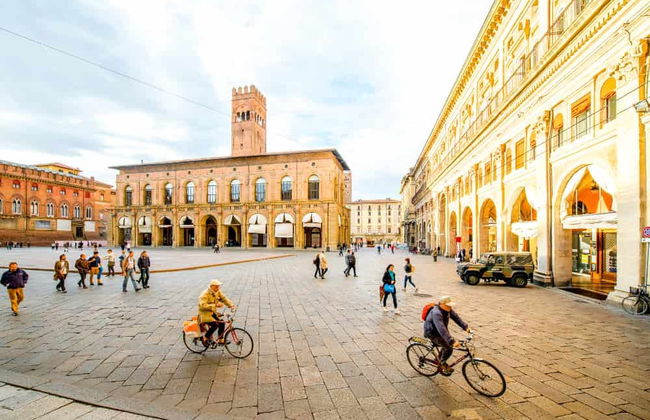 Tour di Bologna in bicicletta - Foto 1