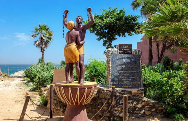 Tour privado por Dakar y la Isla de Gorea - Foto 1