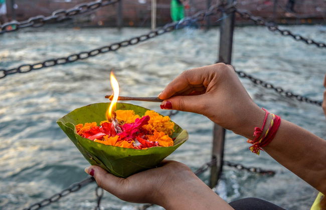 Ganga Aarti Spiritual Walking Tour - Photo 4