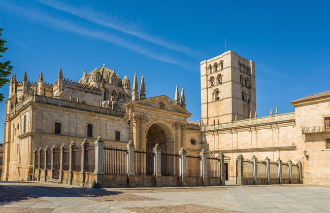 Zamora Private Tour - Photo 2