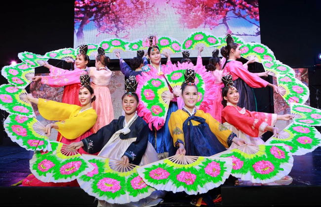 Spectacle de cabaret au Siam Dragon Show - Photo 4