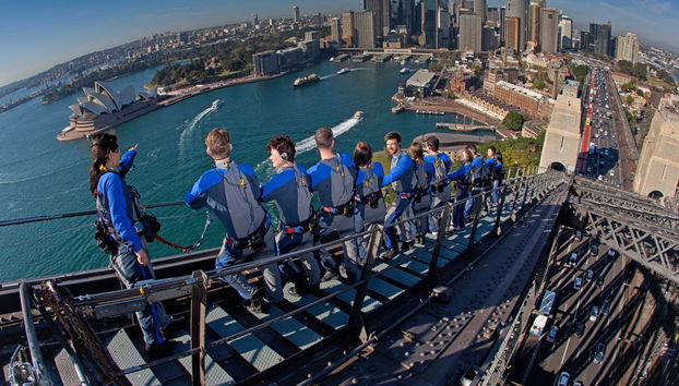 Escalada por el Puente de la Bahía - Foto 2