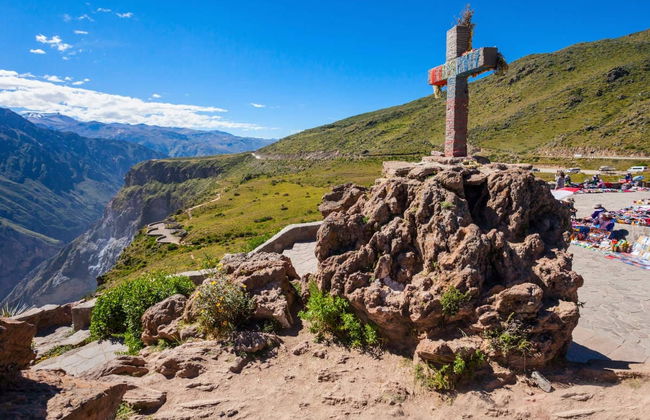 Tour de 2 dias ao Vale do Colca e ao mirante Cruz del Cóndor - Foto 2