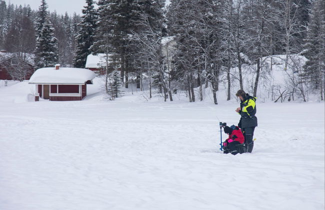 Pêche sur glace à Äkäslompolo - Photo 5