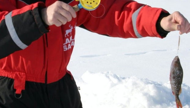 Pêche sur glace à Äkäslompolo - Photo 2
