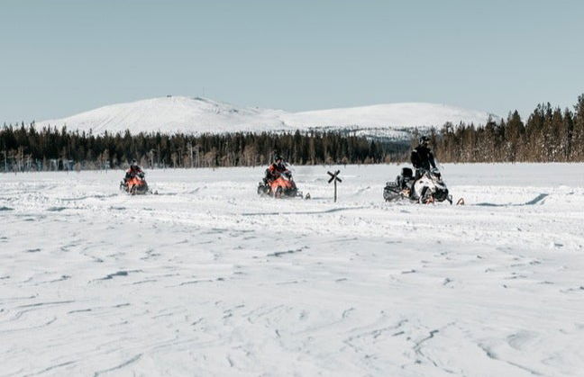 Pesca en el hielo en Äkäslompolo - Foto 2