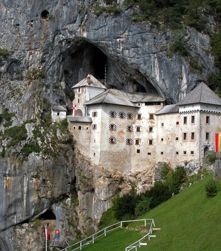 Foto de Excursión a la cueva Postojna y castillo de Predjama
