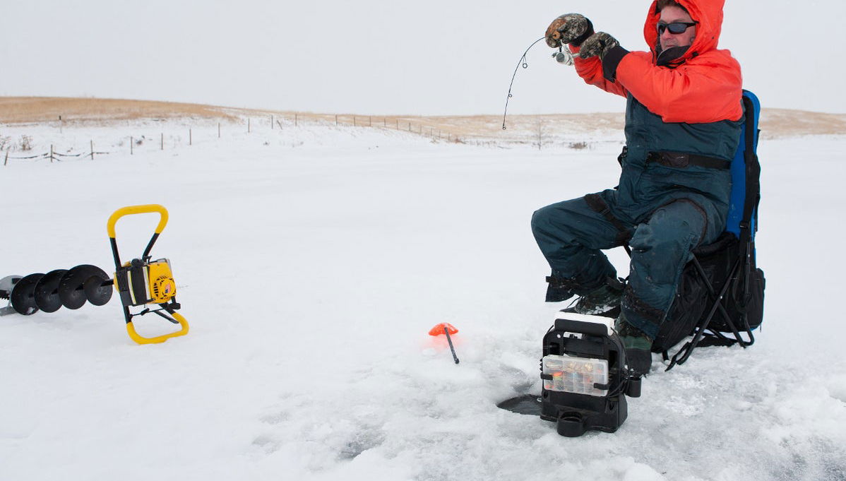 Pesca en el hielo en Whitehorse + Raquetas de nieve - Foto 1