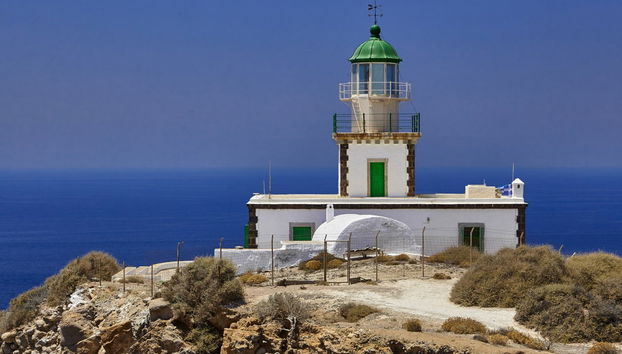 Balade en bateau traditionnel sur la caldeira de Santorin avec repas - Photo 3