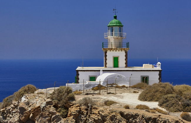 Balade en bateau traditionnel sur la caldeira de Santorin avec repas - Photo 3