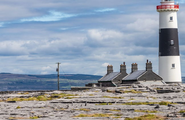 Ferry a Inisheer + Paseo en barco por los acantilados de Moher - Foto 7