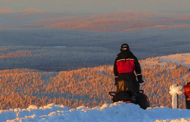 Passeio de moto de neve sob a aurora boreal - Foto 5
