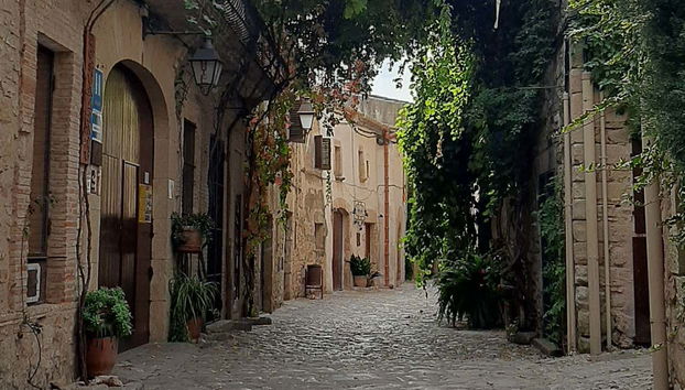 Free Walking Tour of Peratallada - Foto 3