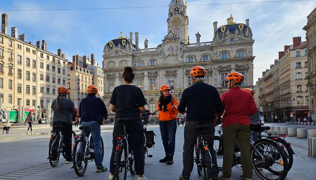 Frente al Ayuntamiento de Lyon
