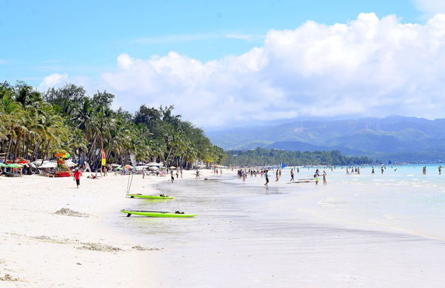 Paddle Surf Rental in Boracay - Photo 2
