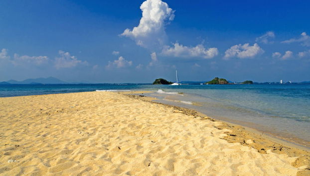 Island Hopping Cruise - Photo 3