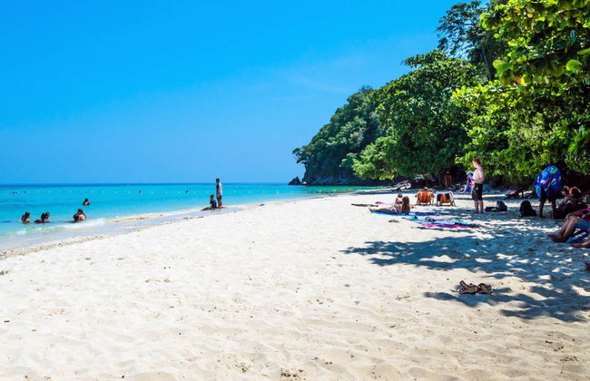 Island Hopping Cruise - Photo 2