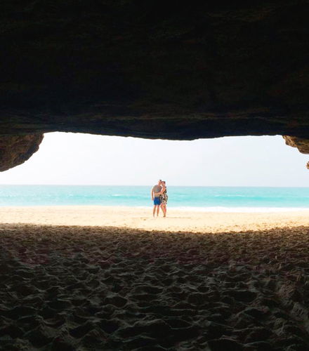 Foto de Playa de Santa Mónica, desierto de Viana y cuevas de Varandinha