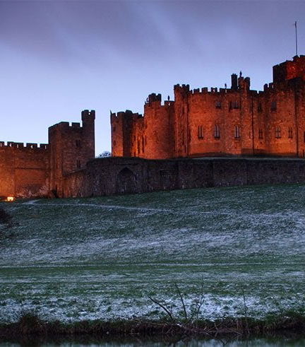 Bild - Holy Island &amp; Alnwick Castle Day Trip