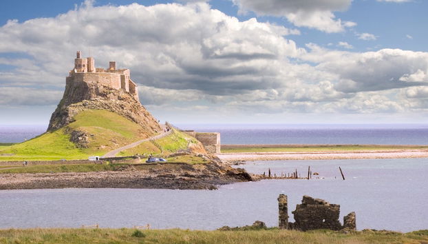 Holy Island & Alnwick Castle Day Trip - Foto 4