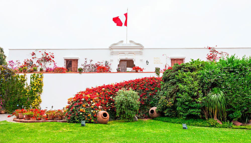 Larco Museum Tour - Photo 1