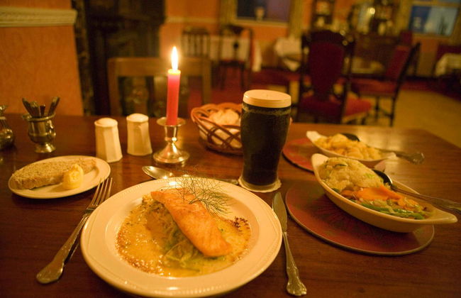 Cena y espectáculo folclórico en Dublín - Foto 8