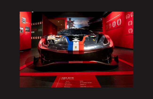 Bus to the Ferrari Museums - Photo 6