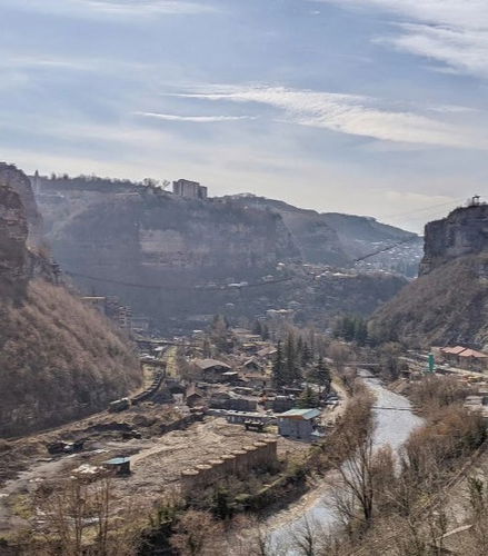 Photo – Katskhi Pillar, Chiatura &amp; Mghvimevi Monastery Day Trip
