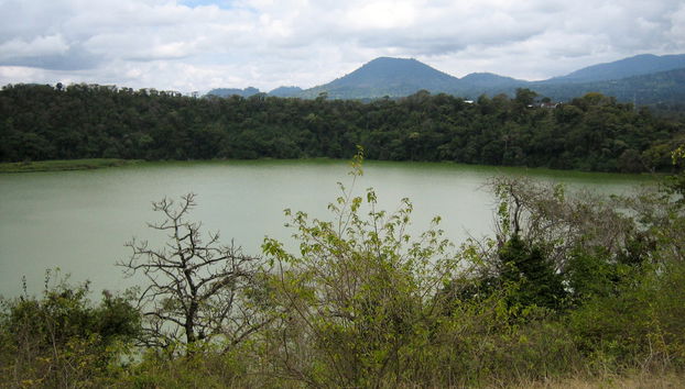 Lake Duluti Canoe Tour - Photo 2