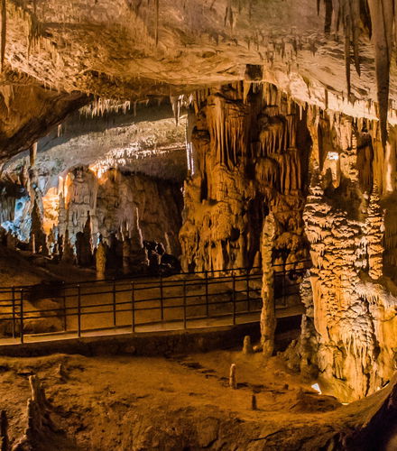 Foto de Excursión a la cueva Postojna y el castillo de Predjama