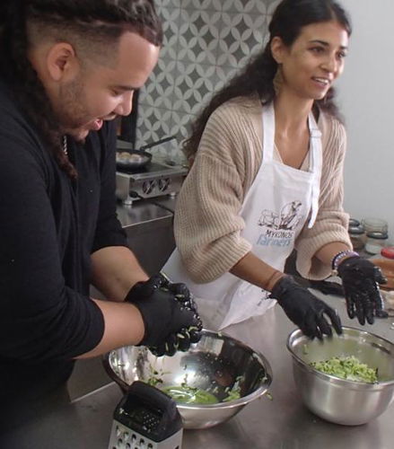 Foto de Descubre la cocina griega - Clase de cocina privada
