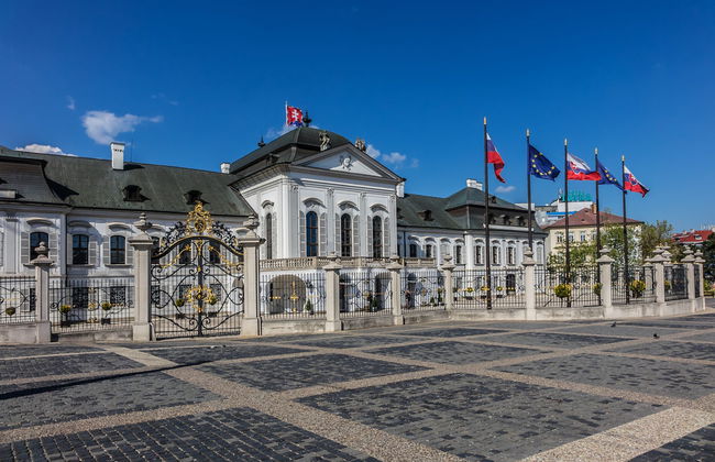 WW2 & Communism Historical Free Tour - Photo 2