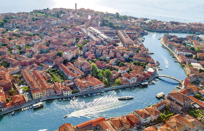 Murano & Burano Day Trip + Glass Workshop - Photo 6