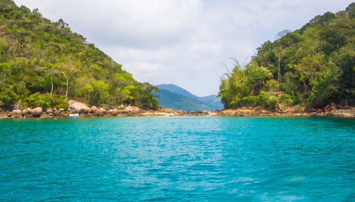 Visite de la grotte d'Acaiá et des lagunes d'Ilha Grande