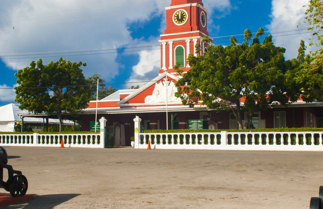 Visita guiada por la Guarnición Militar - Foto 5
