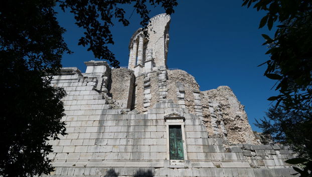 Entrada al Trofeo de Augusto - Foto 3