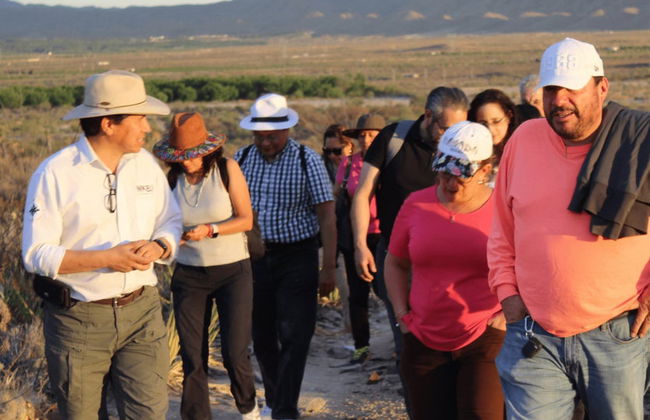 Cerro Colorado Sunset Wine Tour - Photo 3