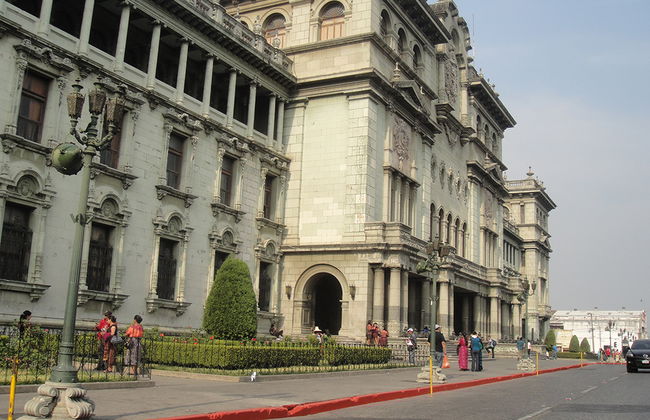 Paseo por la ciudad de Guatemala - Foto 2
