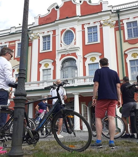 Foto de Tour en bicicleta por Tallin para cruceros