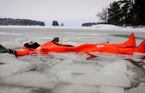 Flotación en un lago congelado - Foto 5