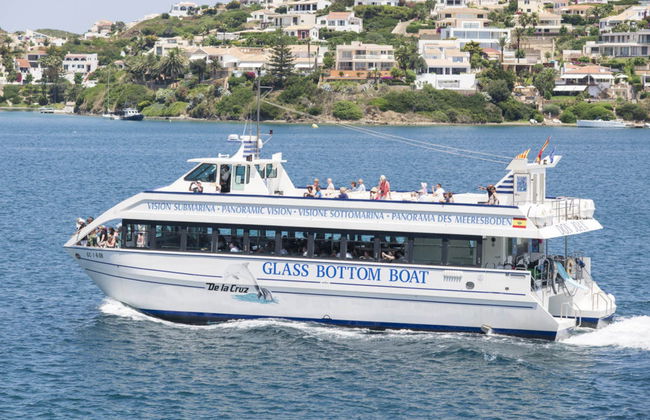 Balade en bateau dans le port de Mahon - Photo 1