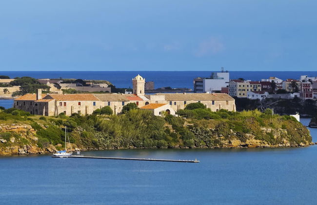 Balade en bateau dans le port de Mahon - Photo 5