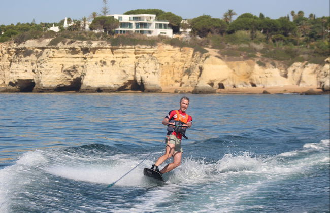 Ski nautique ou wakeboard à Armação de Pêra - Photo 3