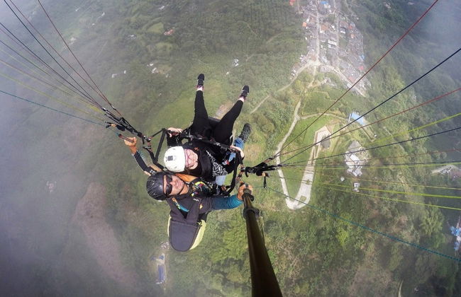 Vuelo privado en parapente sobre el Eje Cafetero - Foto 3