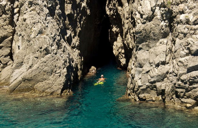 Paseo en barco por Ponza - Foto 3