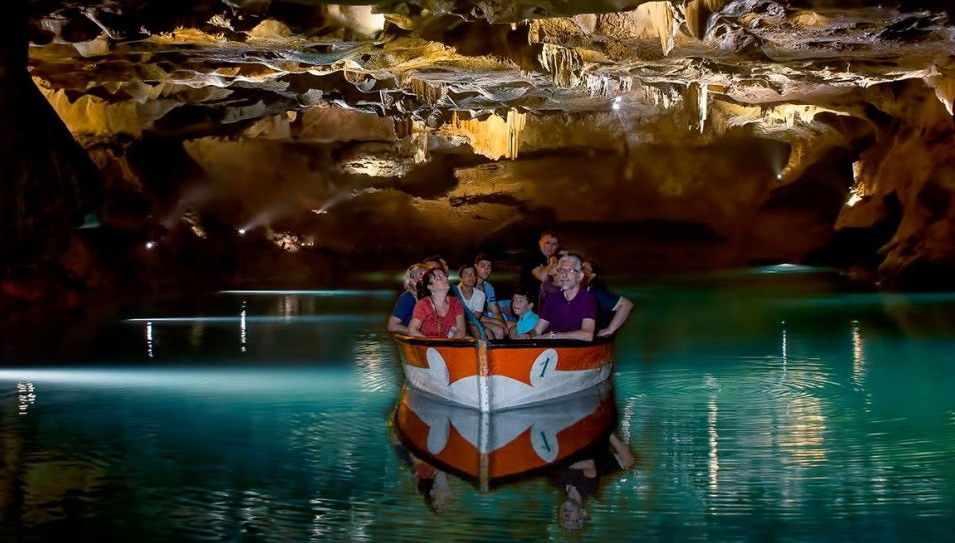 Excursión a las cuevas de San José