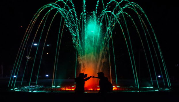 Espectáculo de luz y sonido en el Parque de la Familia - Foto 5